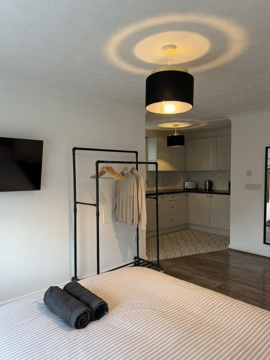 Heston Place Apartment in Hounslow