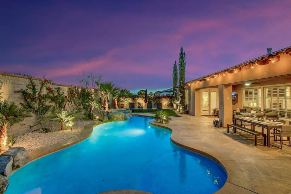 Property building, Natural landscape, Pool view, Swimming pool