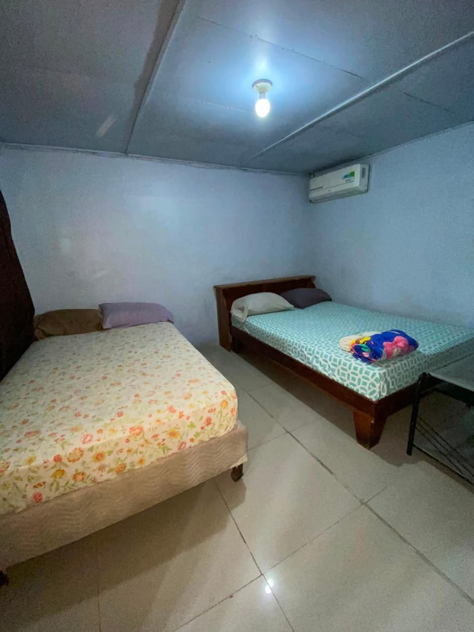 Bedroom, air conditioner