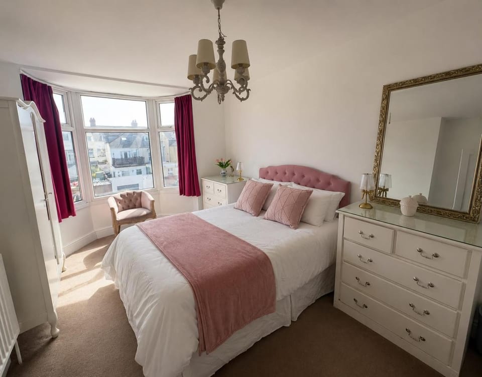 Porthcawl Seafront Town Centre House in Porthcawl