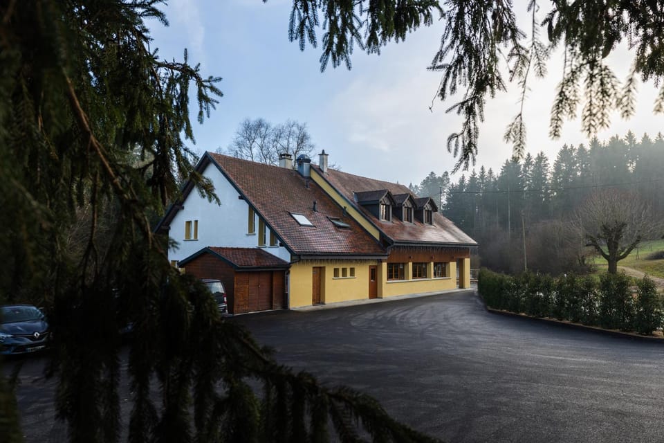 Moulin d'Assens Hotel in Canton of Vaud