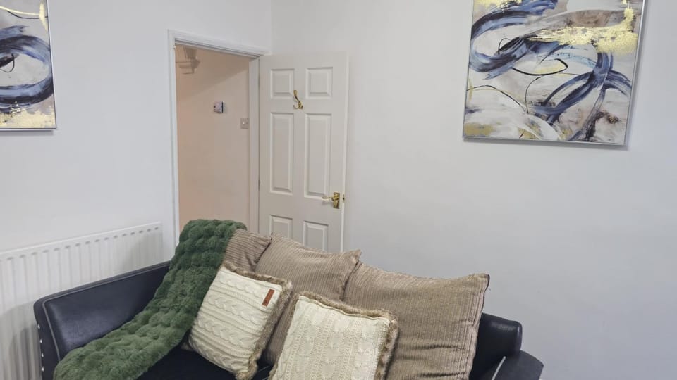 Sensational-Haven place House in Leicester