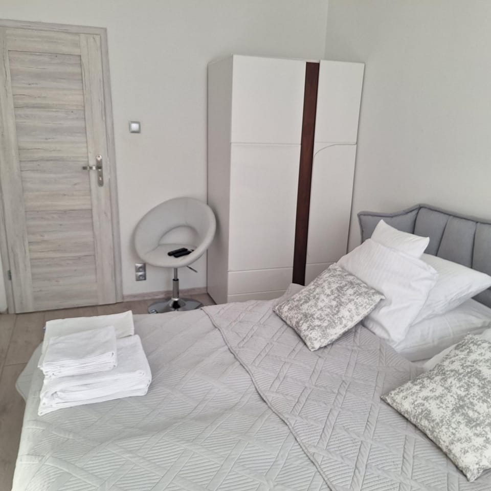 3 Pokoje przy porcie EKO-MARINA z tarasem do samodzielnego użytkowania Apartment in Poland