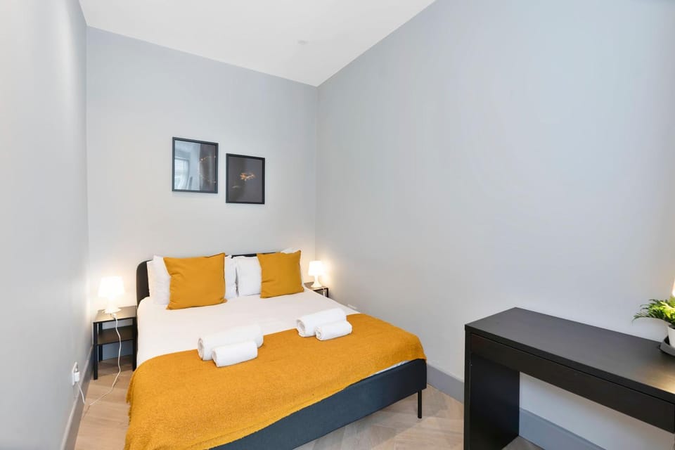 Edinburgh City Centre & Shore - Free Parking -WiFi Apartment in Edinburgh