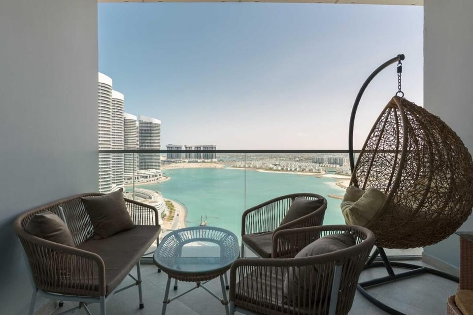 Nuzul 14th Floor Panoramic Lagoon & Sea View Apartment in Egypt