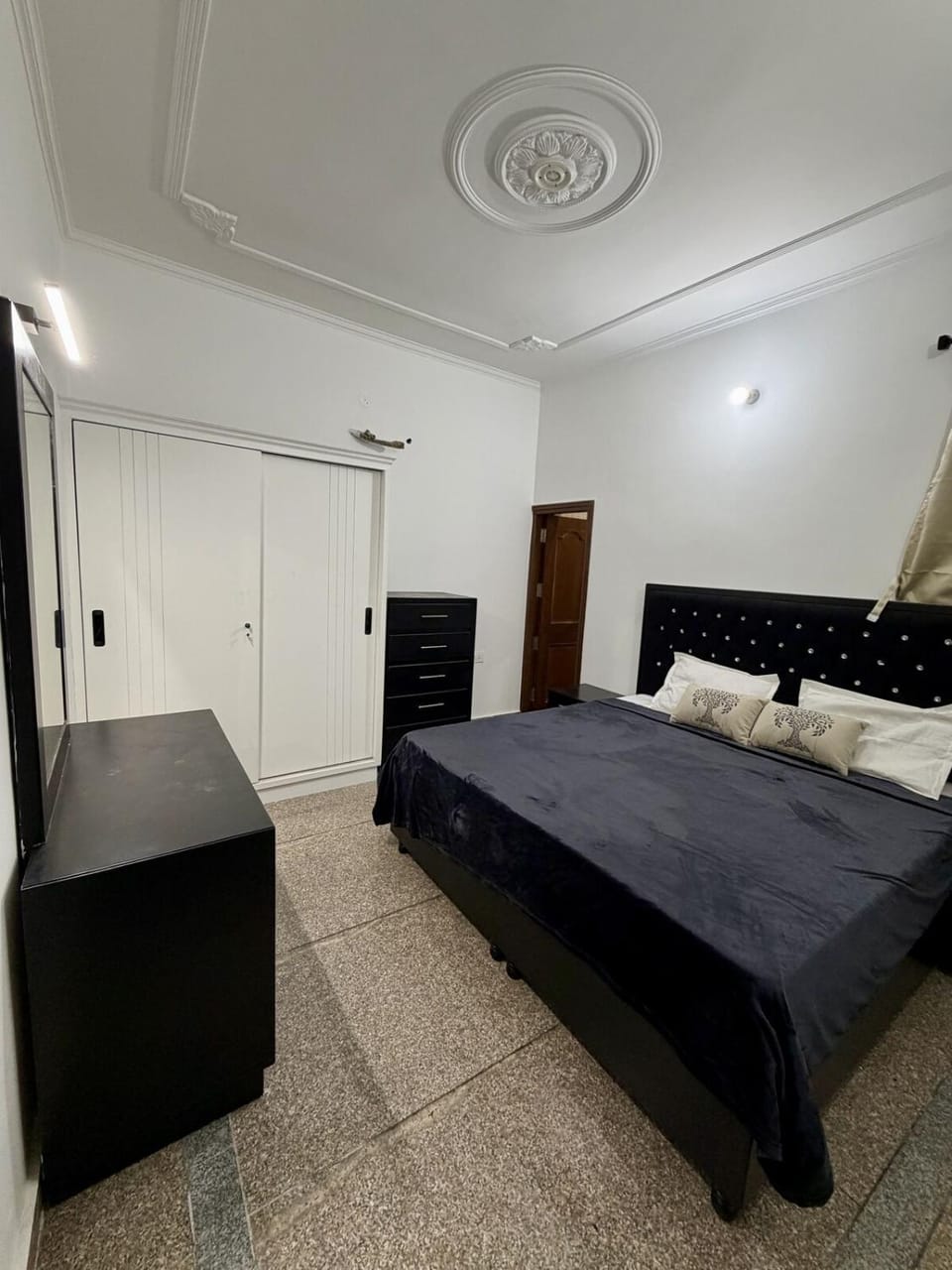 6 Bedroom Manor in Phagwara Apartment in Punjab, India