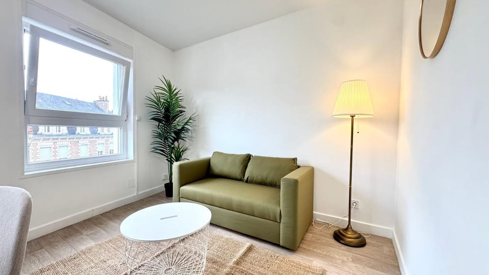 Le Second Baudimont Apartment in Arras