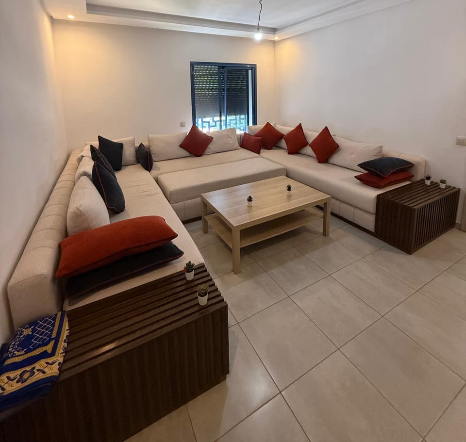 Appartement a résidence fermée costamar avec piscines Apartment in Tangier-Tétouan-Al Hoceima
