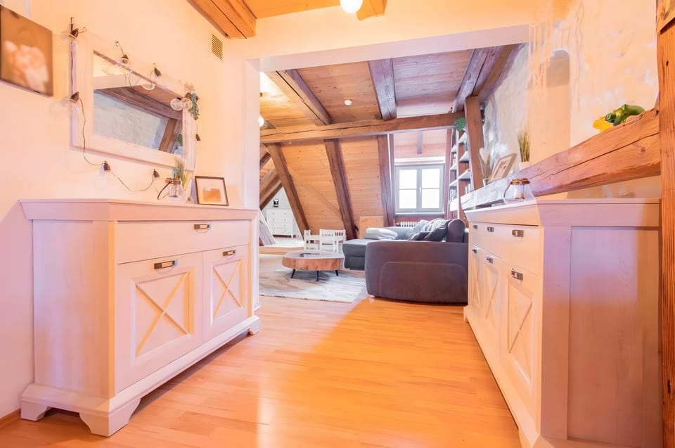 Property building, Kitchen or kitchenette, Living room