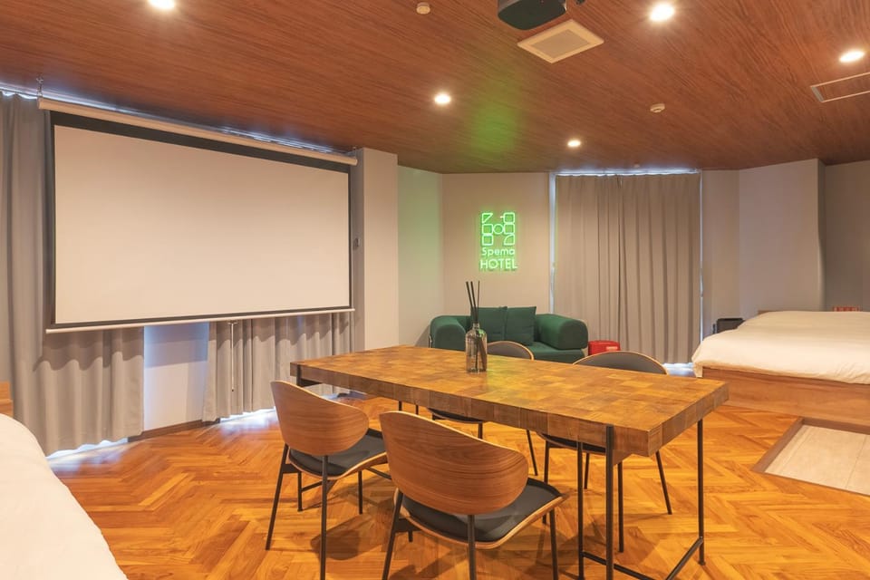 TV and multimedia, Living room, Seating area, Meeting/conference room