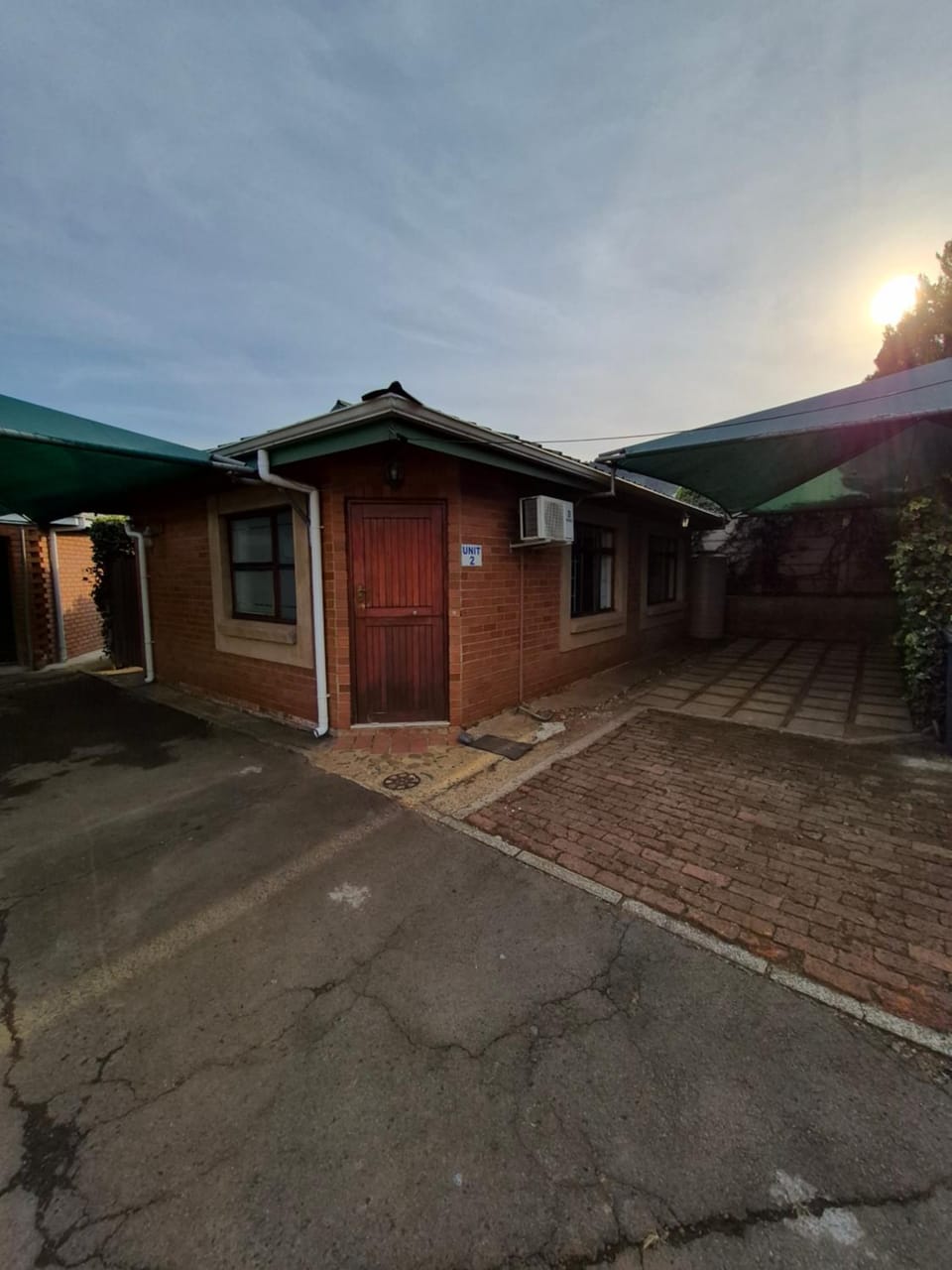 Property building, Day