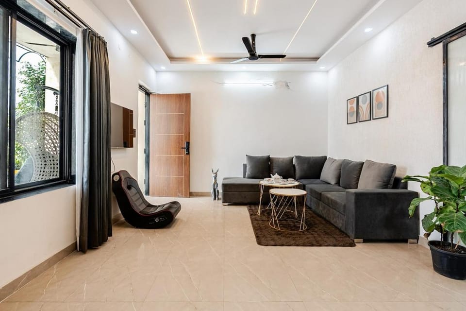 Game Room, Living room, Seating area