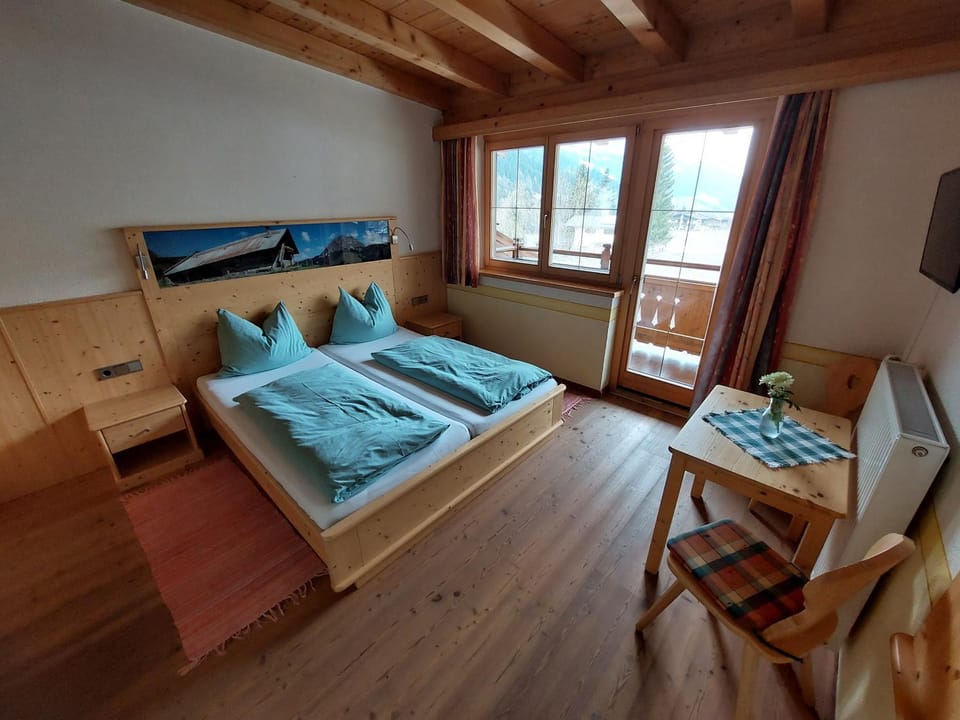 Gasthof Pension Falkenstein Inn in Tyrol