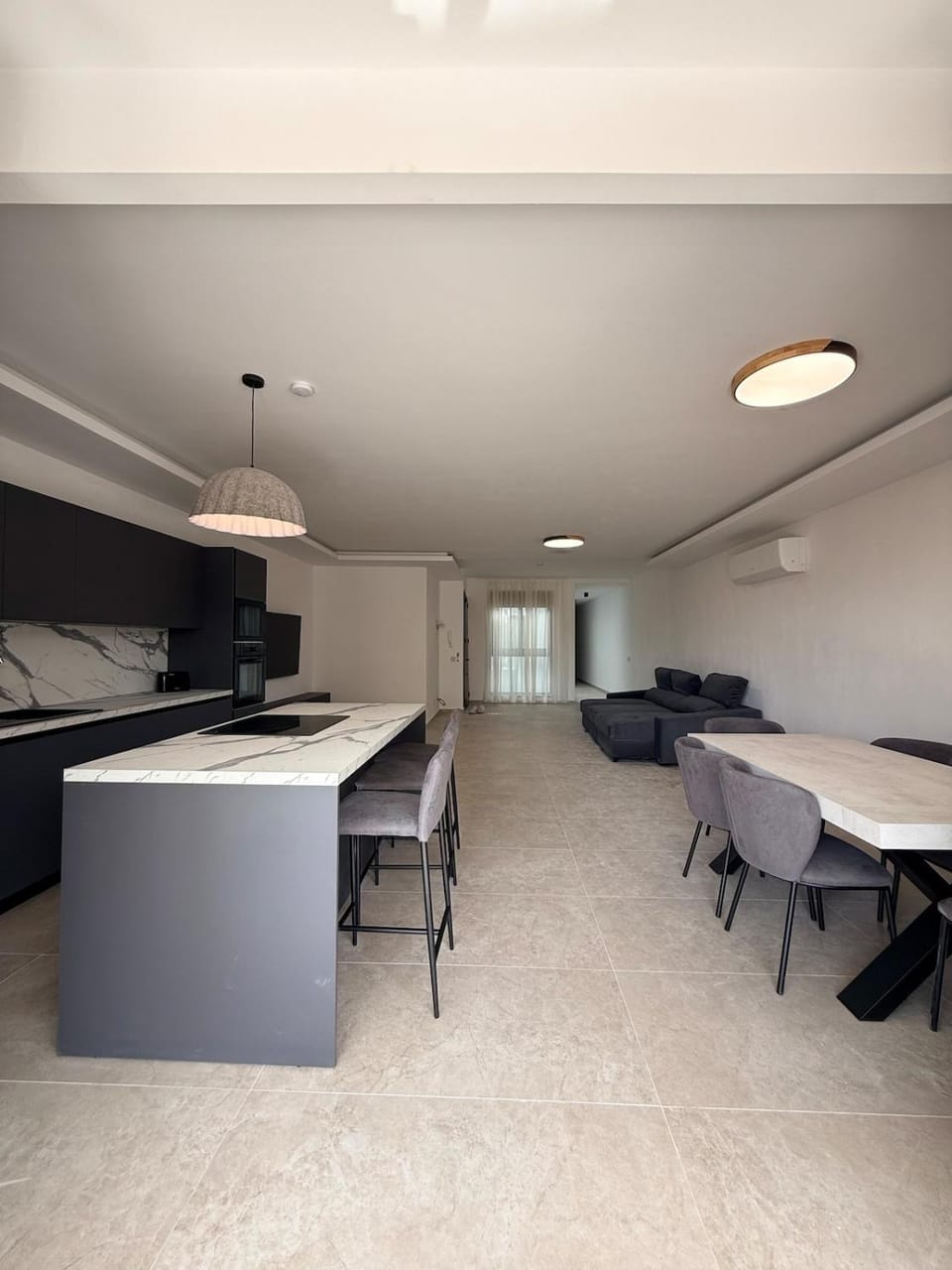 Kitchen or kitchenette, Living room