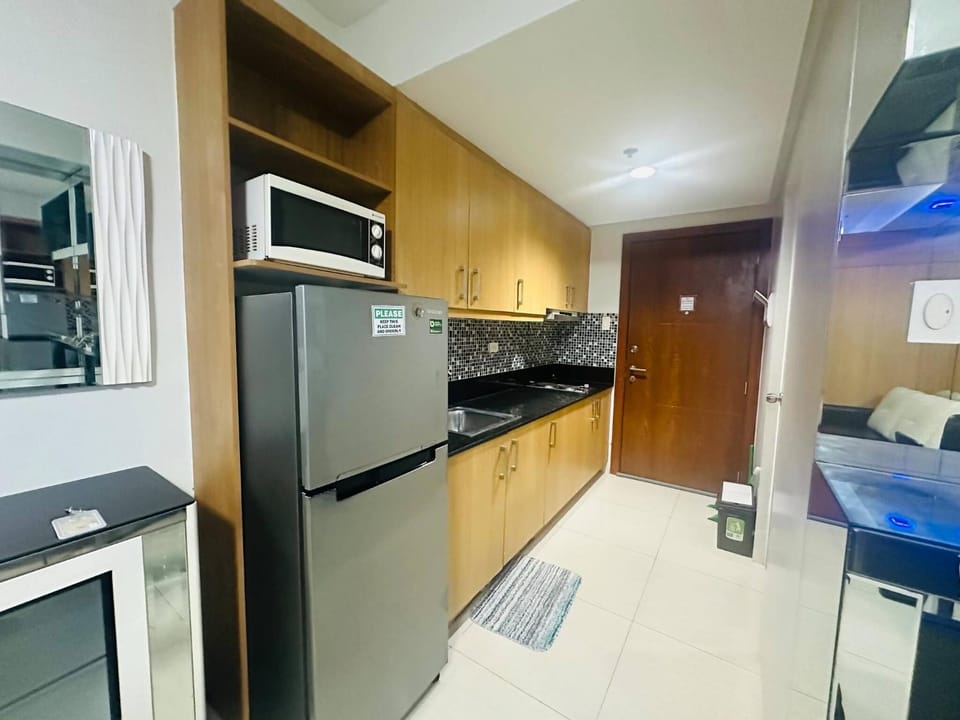 Ritzy 1Br Condo Facing Mall Of Asia at Shell residences Apartment in Pasay