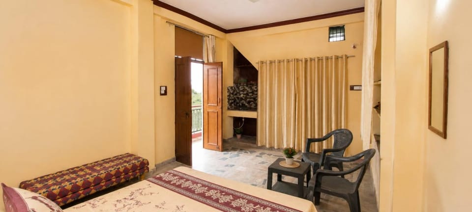 Shiv Ashray HomeStay - 3 Minute from Gwalior Fort Vacation rental in India