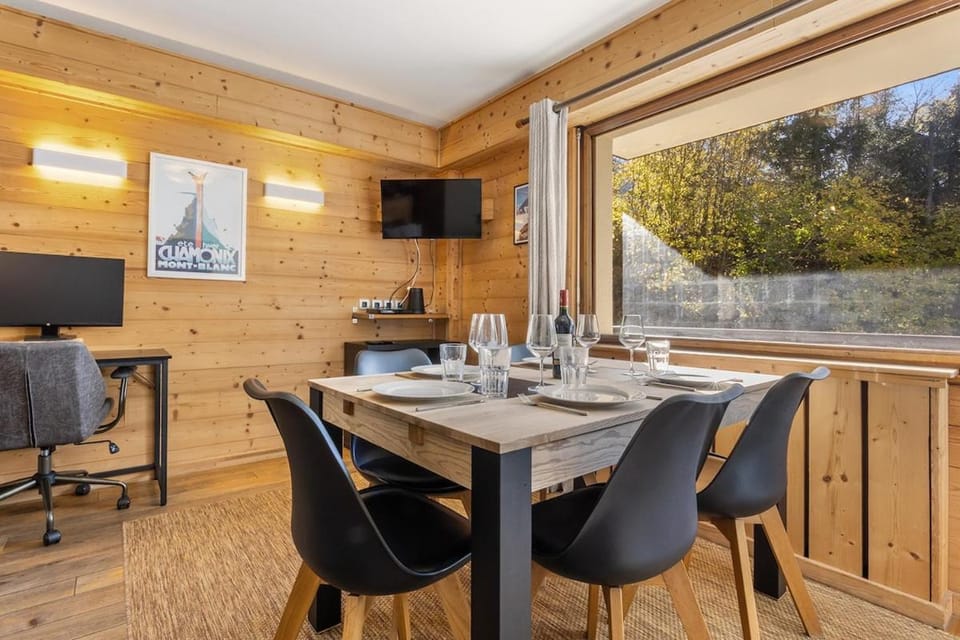 Barrats apt 3 - Mountain View & Great Location Apartment in Chamonix