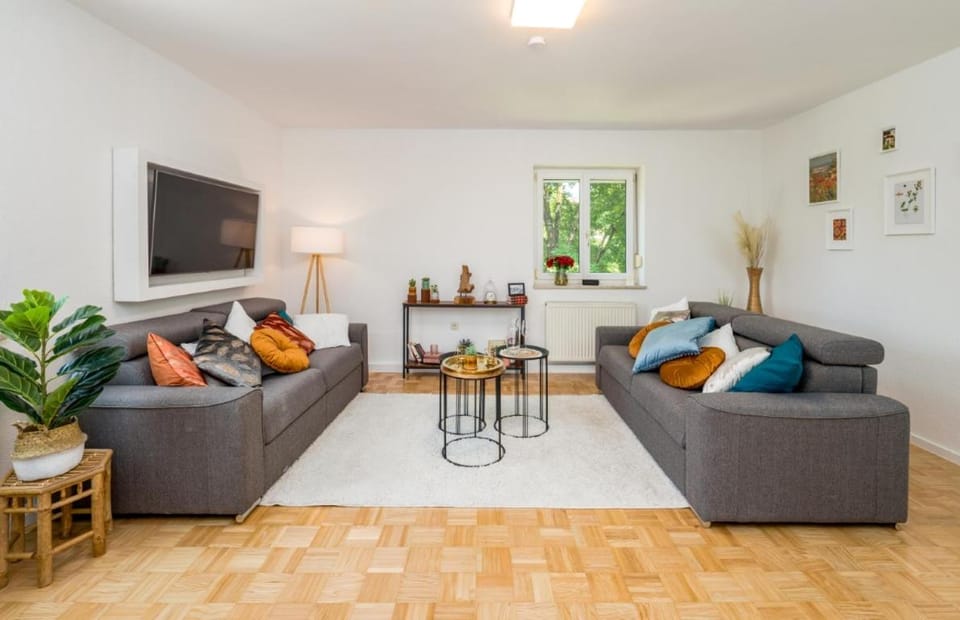 OG2 R zentrale City 3-Zimmer Wohnung 15min bis Salzburg Apartment in Berchtesgadener Land