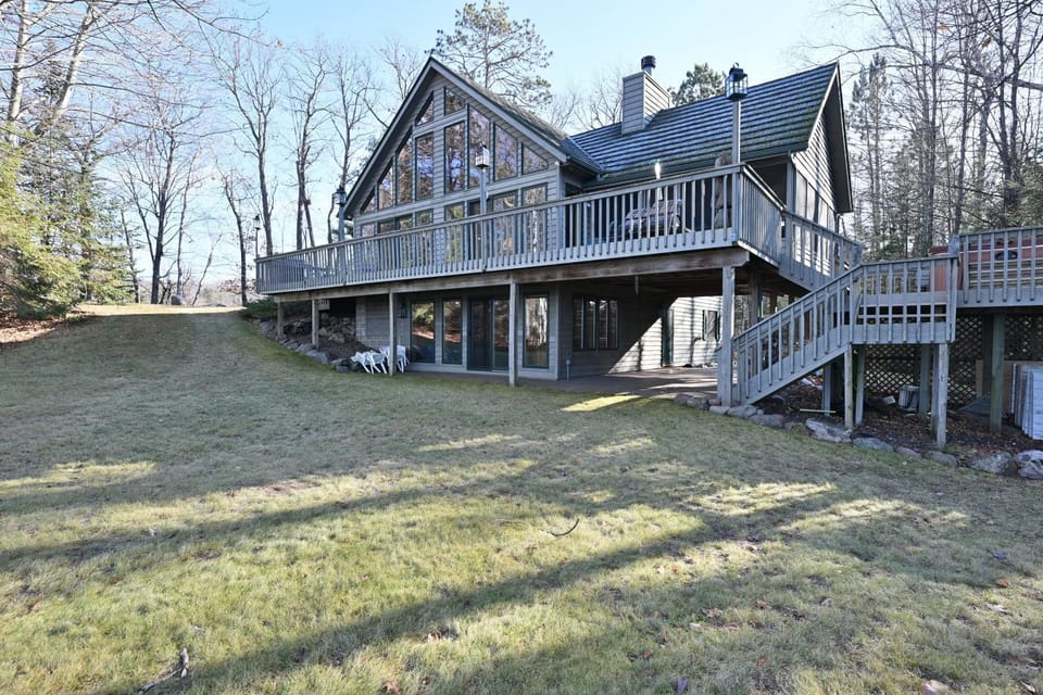 Loon Song Waterfront Lakehouse House in Spider Lake