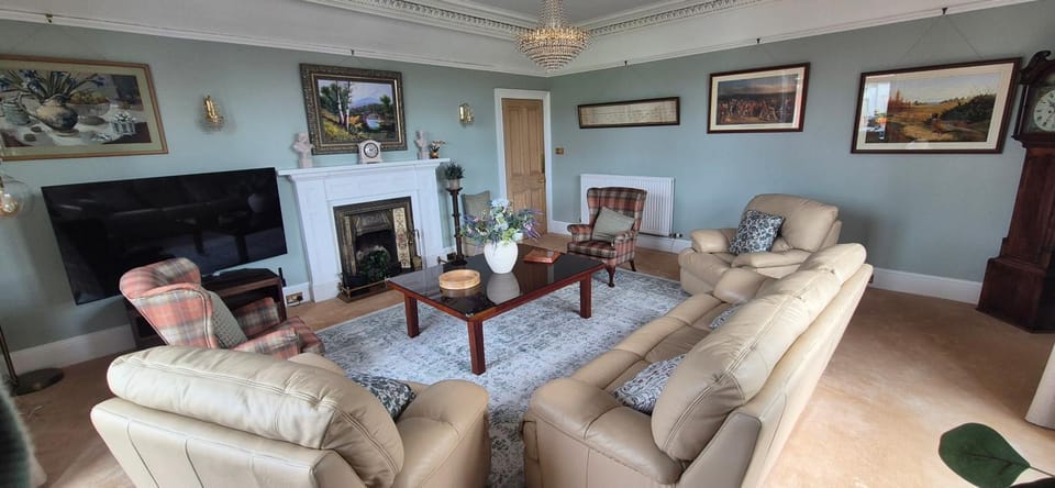 Hillside Loch Lomond Villa in Scotland