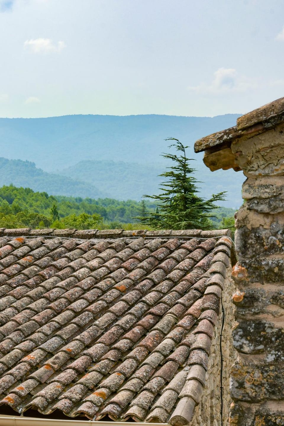 Nearby landmark, Day, Natural landscape, Mountain view