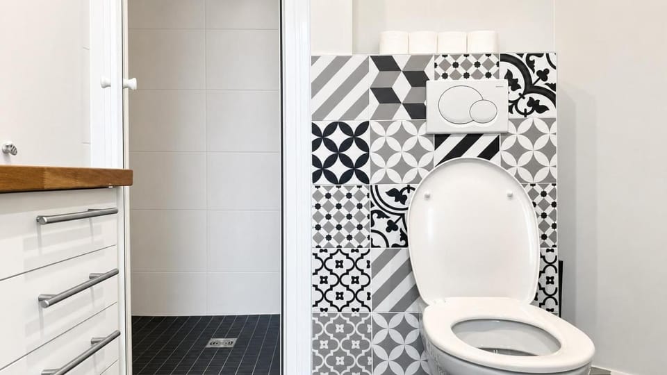 Toilet, Bathroom