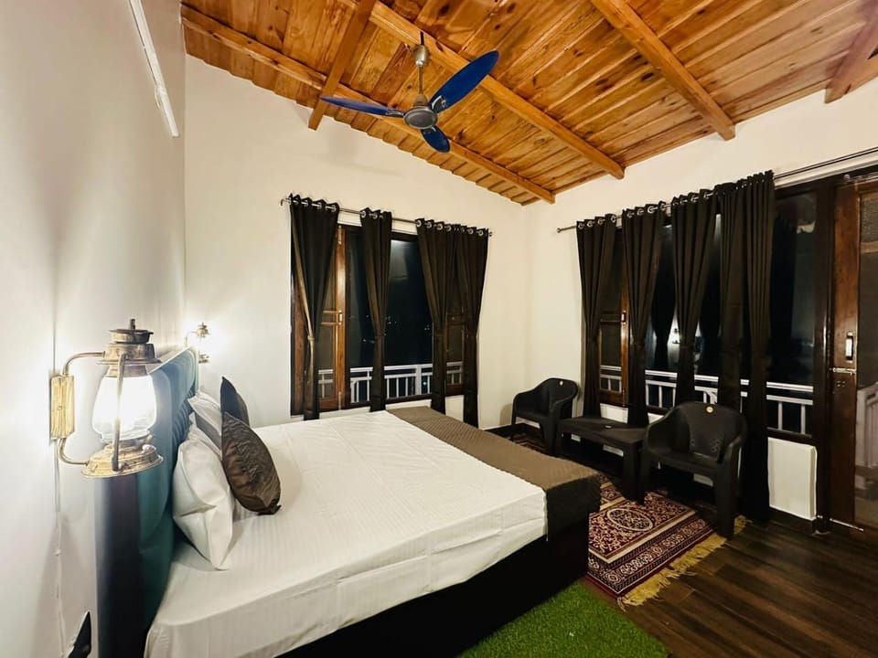 Heaven Hotel in Uttarakhand