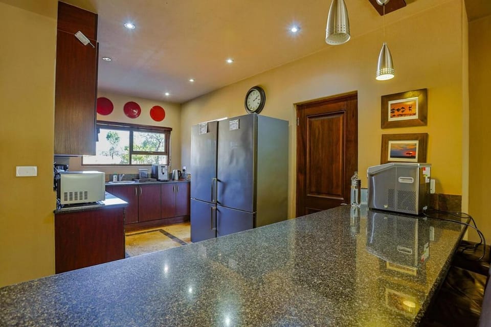 Bush Willow Lodge Villa 111 Villa in North West, South Africa