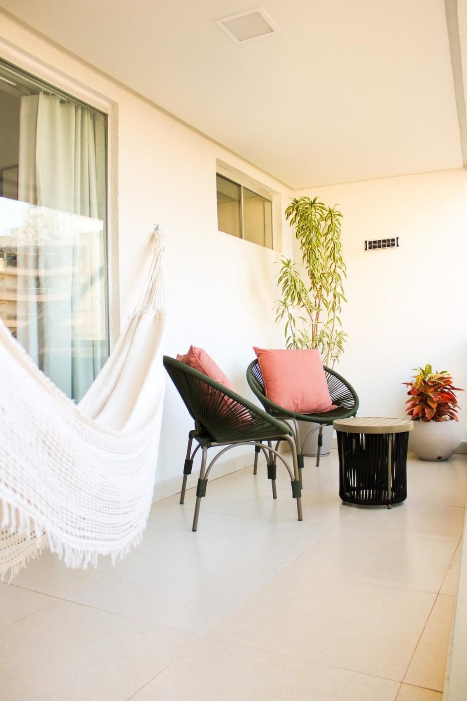 Balcony/Terrace, sunbed