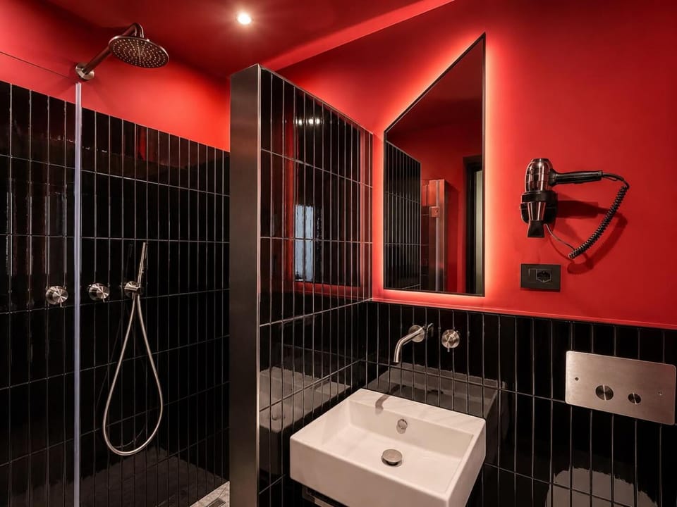 Shower, Bathroom, heating