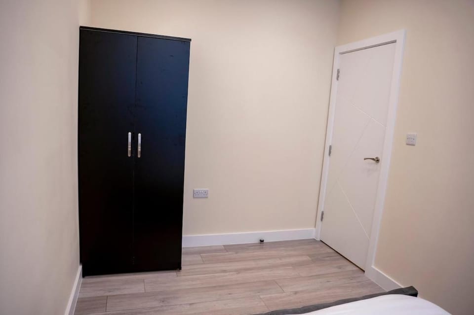 Bedroom, wardrobe