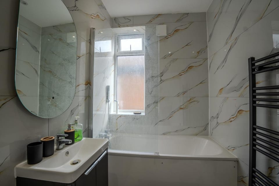 Bathroom, Bath
