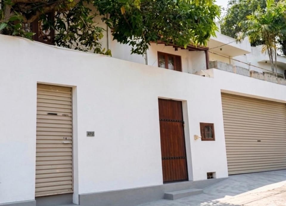 Peaceful 3-Level Luxury Home with Private Parking House in Western Province