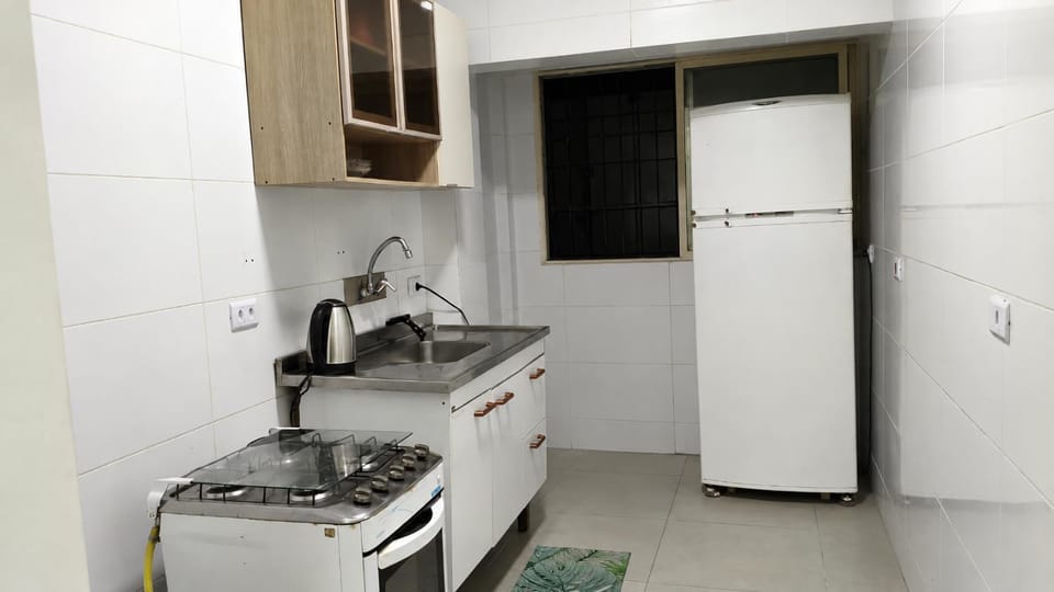 Kitchen or kitchenette, pet friendly, stove