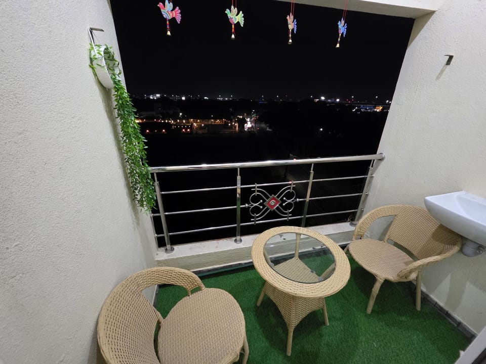 Sara's Luxury Stay U4 Apartment in Coimbatore