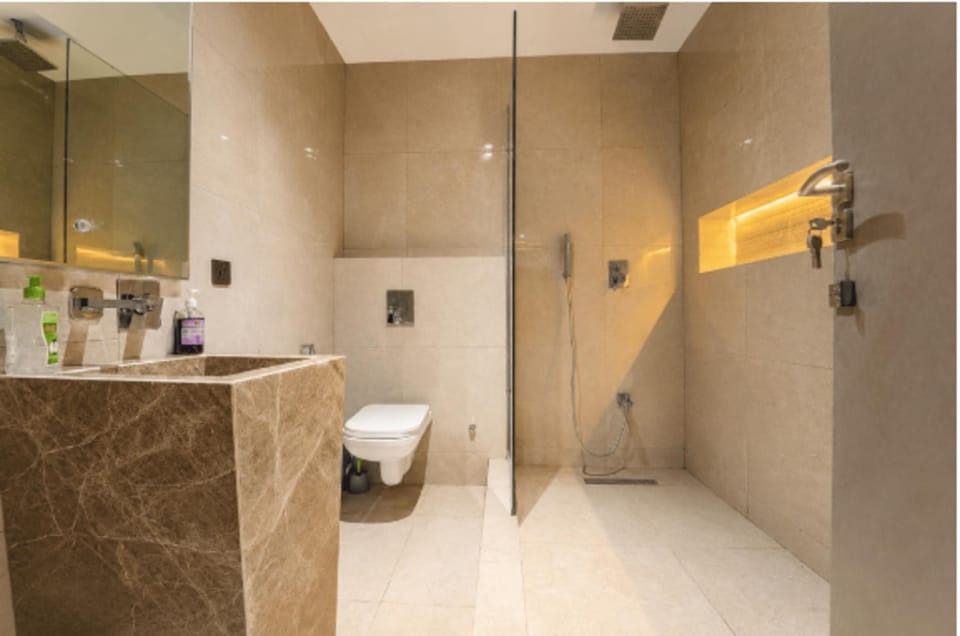 Serenia Beach House Hotel in Lagos