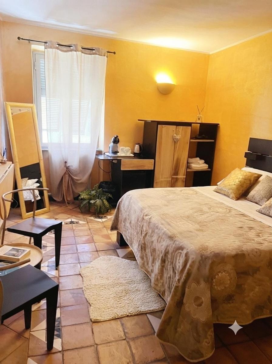 Marieta Rooms Bed and Breakfast in Sarzana