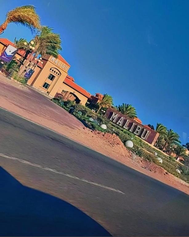 Malibu Sokhna 3 Bedroom Garden Chalet with Pool and Sea View Apartment in Egypt
