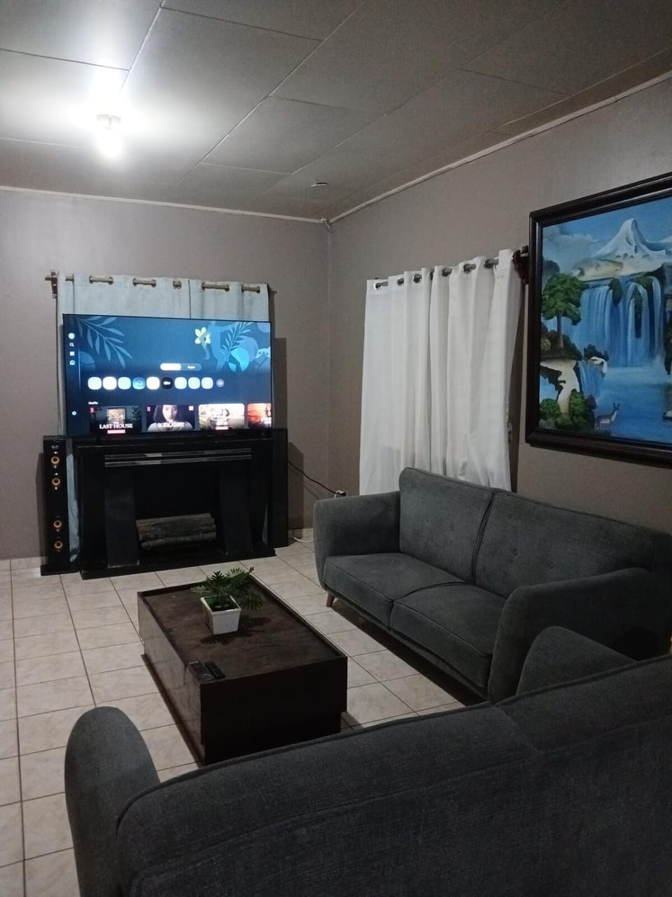 Toronjal II Executive Room Share House near Airport and Ferry Vacation rental in La Ceiba