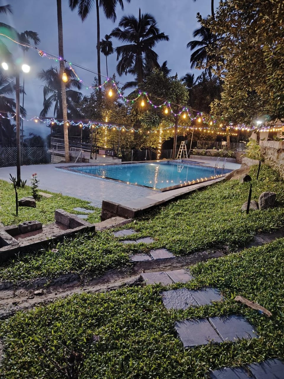 Garden, Swimming pool