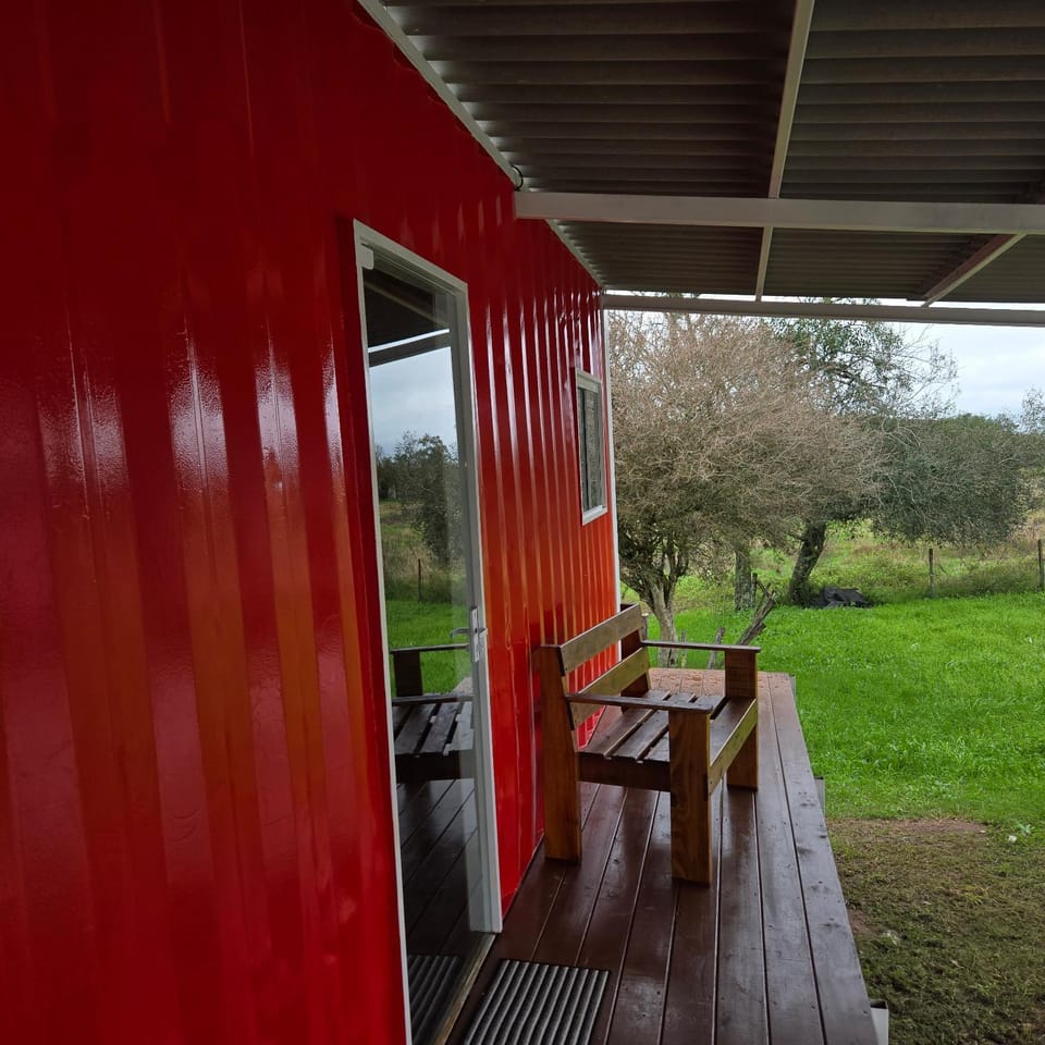 Casa Container Vermelha House in State of Rio Grande do Sul