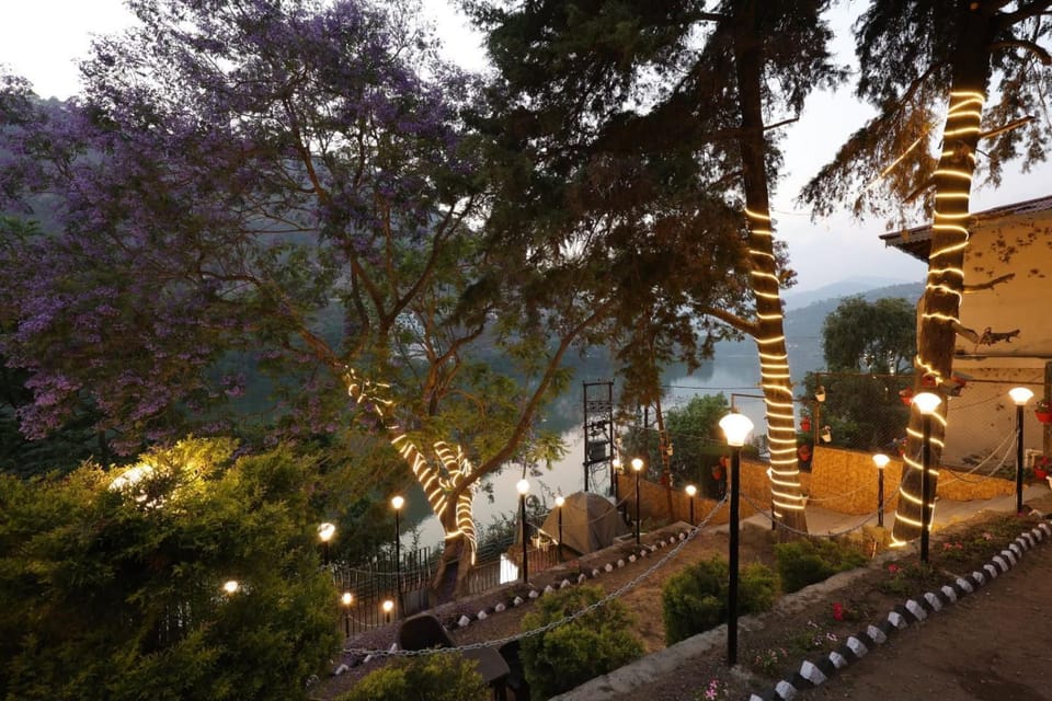Lake & woods Hotel in Uttarakhand