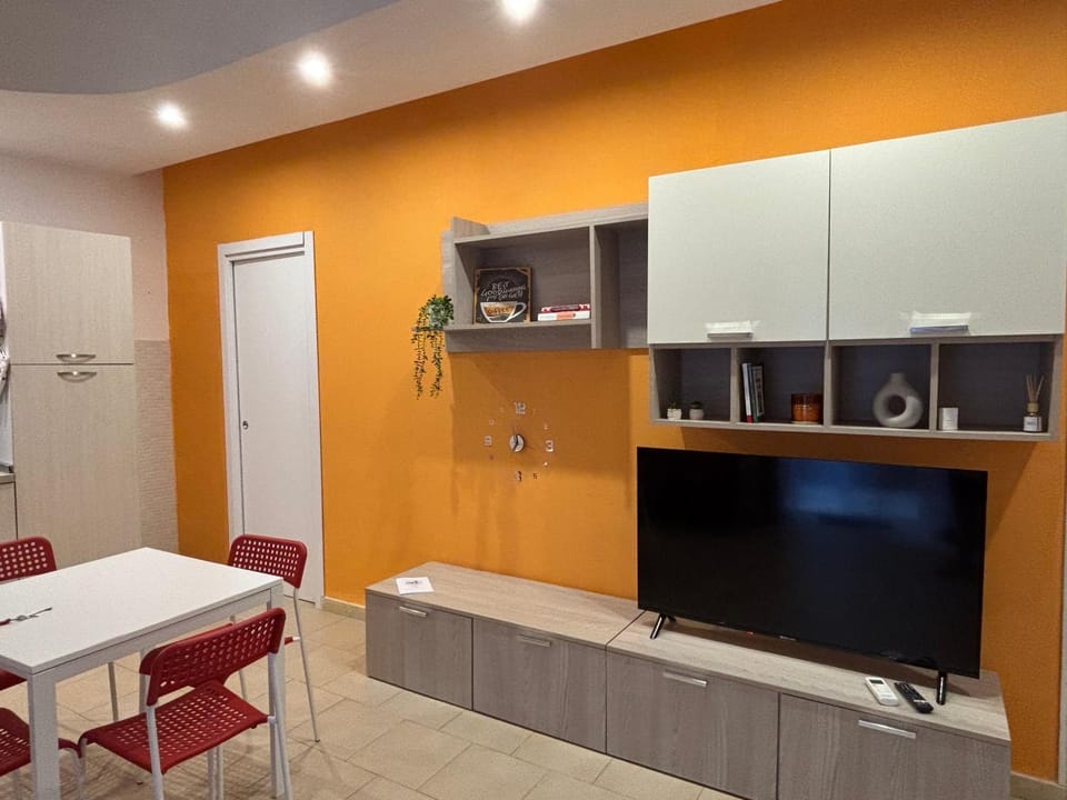 Communal lounge/ TV room, Living room
