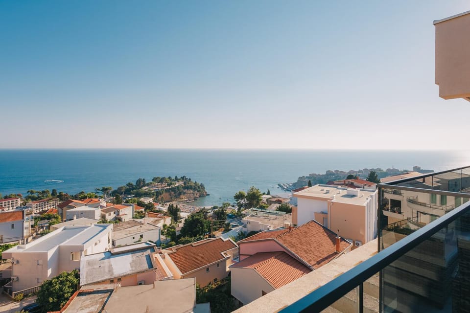 Nearby landmark, Day, Natural landscape, Bird's eye view, View (from property/room), Balcony/Terrace, City view, Sea view