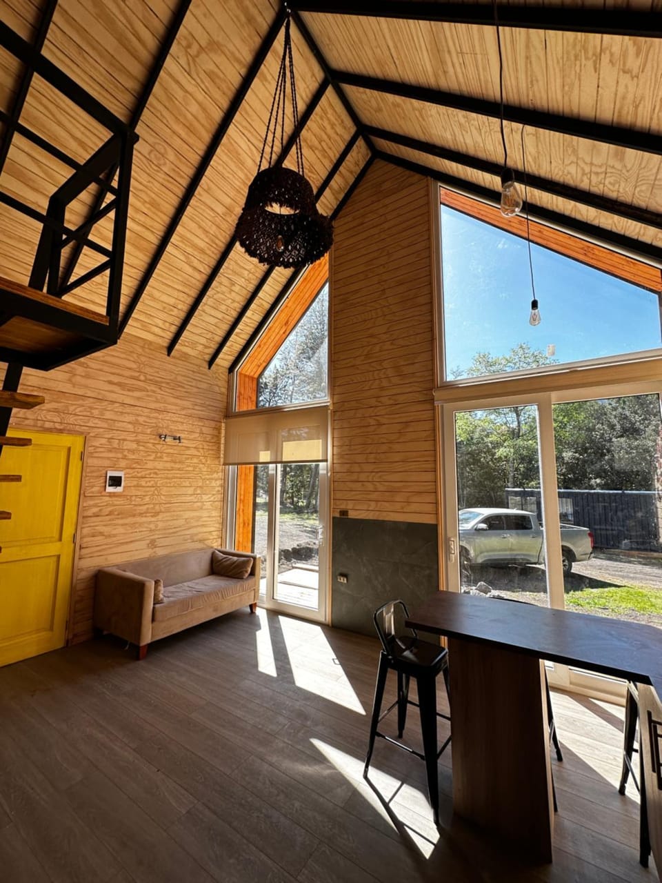 Day, Living room, Dining area