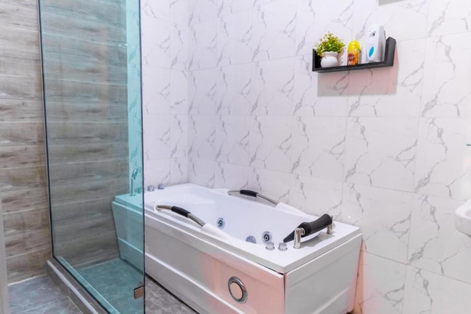 Cozy Luxurious 4 BDR Duplex Near Landmark Beach House in Lagos