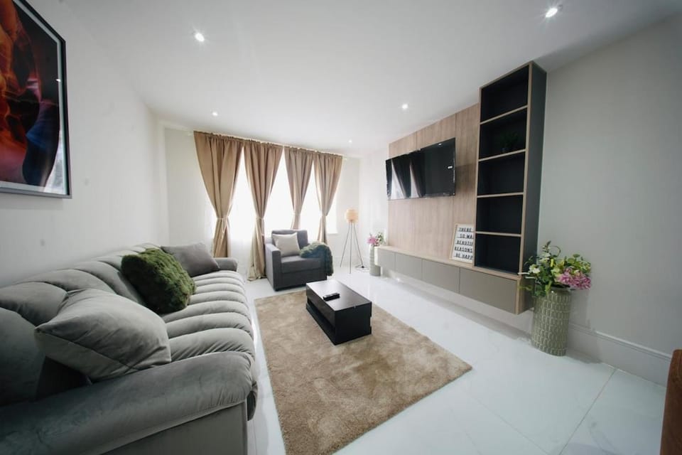Shencot Apartments, Luxury Reserved Apartment in Brentwood