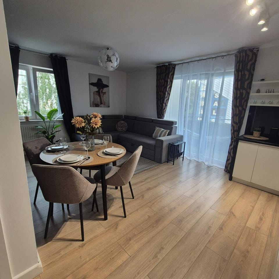 Kitchen or kitchenette, Living room, Dining area