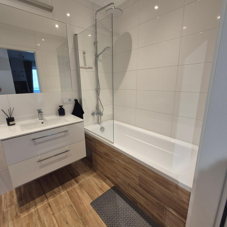 Shower, Bathroom, Bath