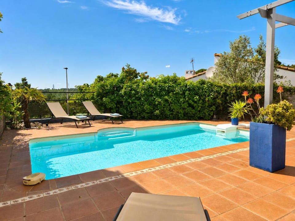 Patio, Solarium, View (from property/room), Pool view, Swimming pool, sunbed